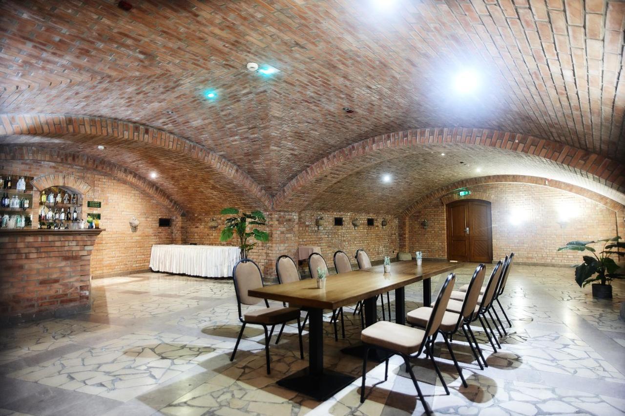 Hotel Sphinx Zabia Wola Exteriér fotografie